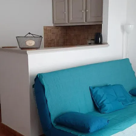 Appartement Calme A Deux Pas De La Mer Saintes-Maries-de-La-Mer Exterior foto