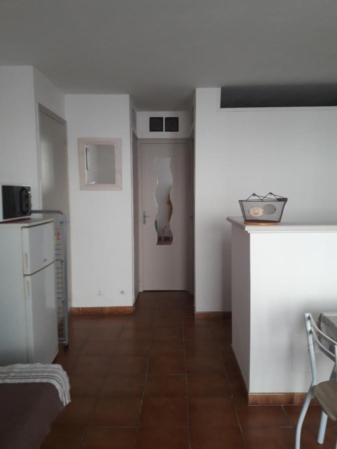 Calme A Deux Pas De La Apartment